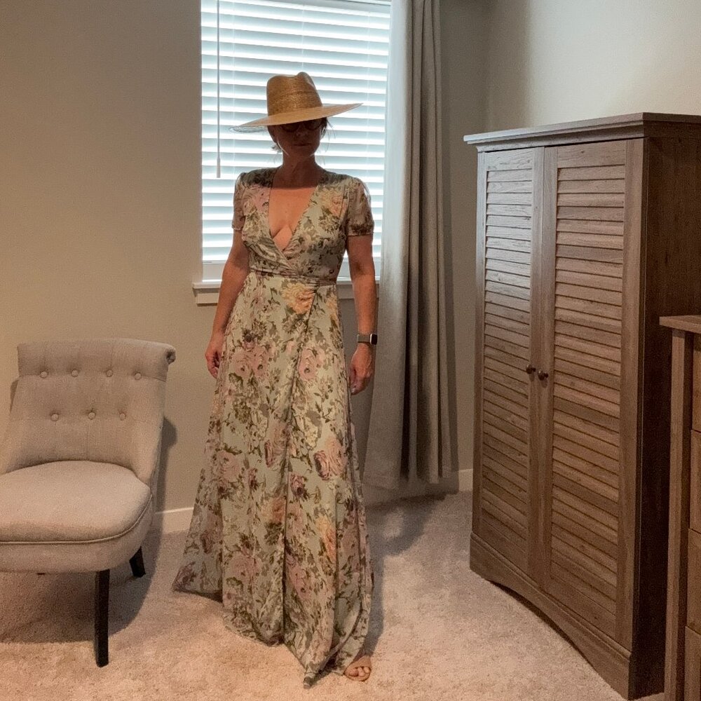 NEW Aakaa Maxi Dress in light blue-ish green and pink floral